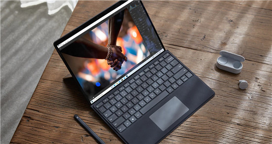 运行win11专业版的新 Surface Pro X 可能正在开发中