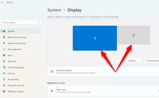 如何在Windows 11中设置双显示器？系统中双显示器设置应用