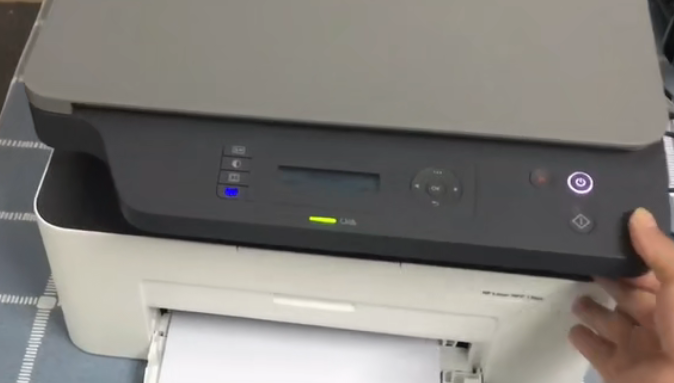 惠普136w打印机更换硒鼓(惠普打印机更换硒鼓的具体操作步骤)